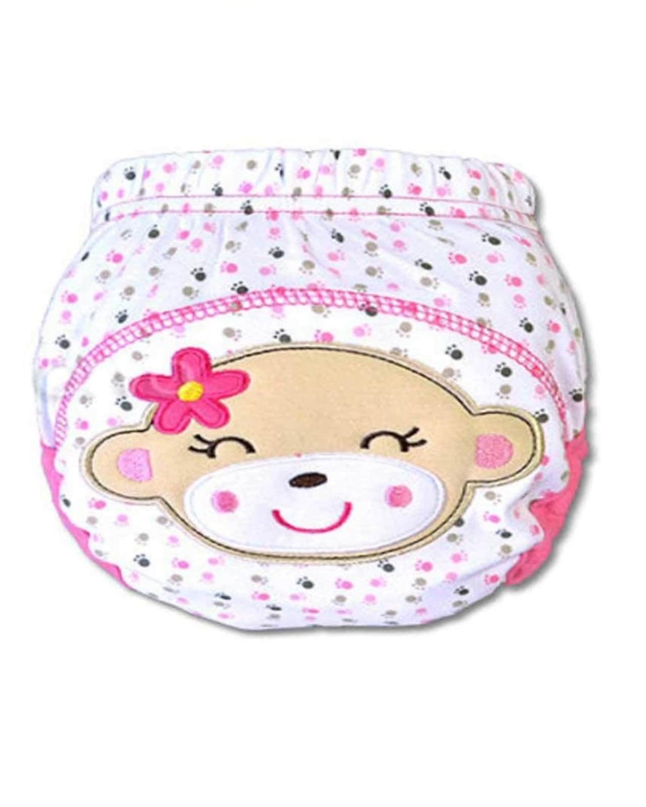 Set De 3 Piezas De Calzones Entrenadores Carters Para Niñas En Diferentes Diseños Divertidos $419