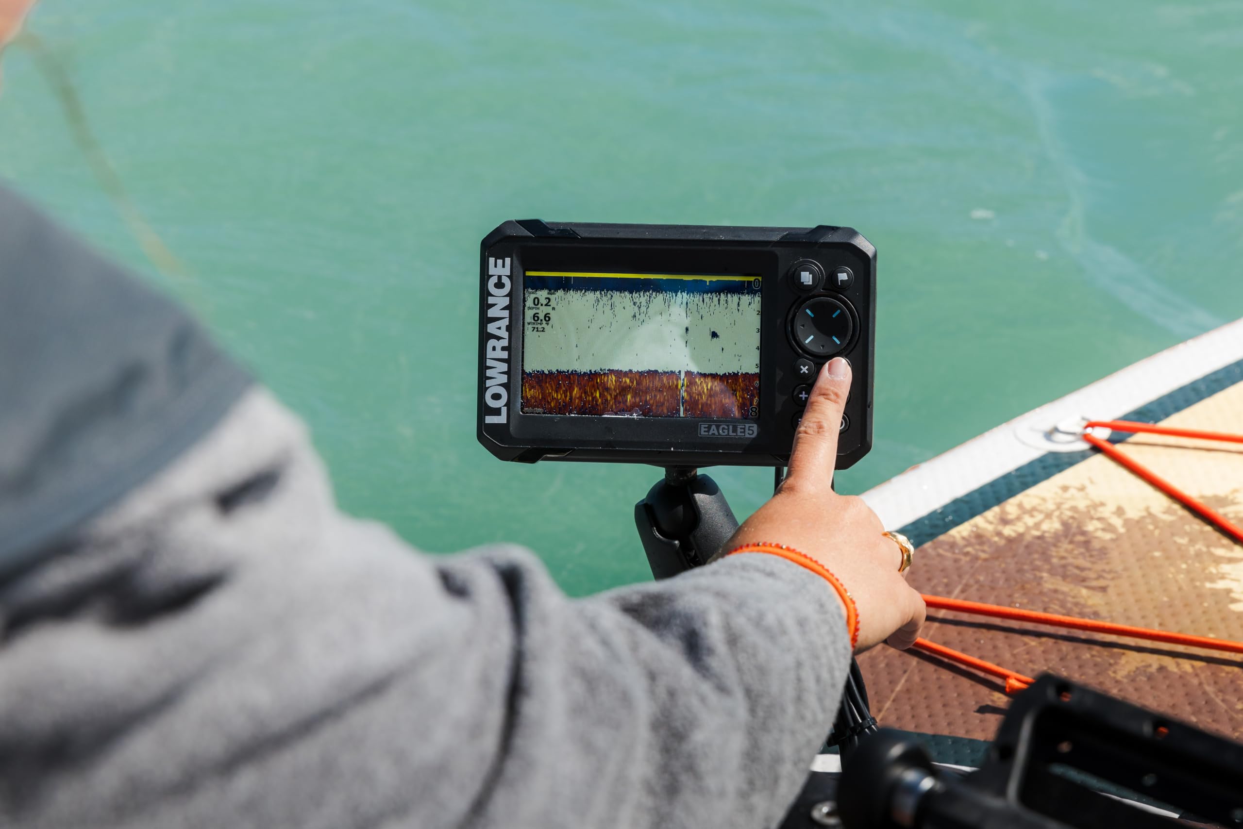 Foto 4 pulgar | Pantalla Fishfinder Lowrance Eagle 5 Splitshot Hd 5 Ips - Venta Internacional.