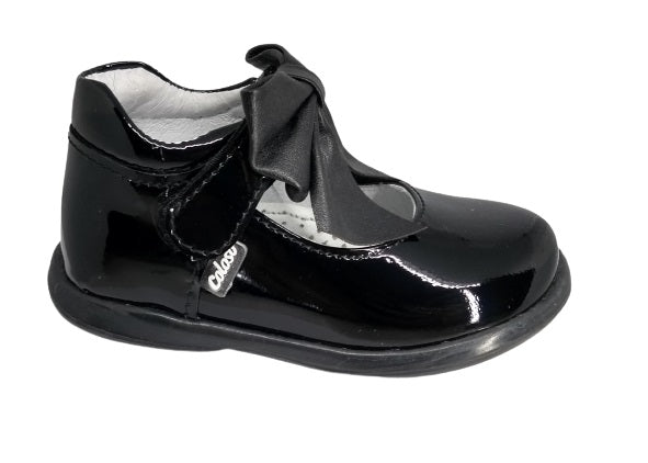 Zapato Coloso 970-04 color Negro de Charol Formal