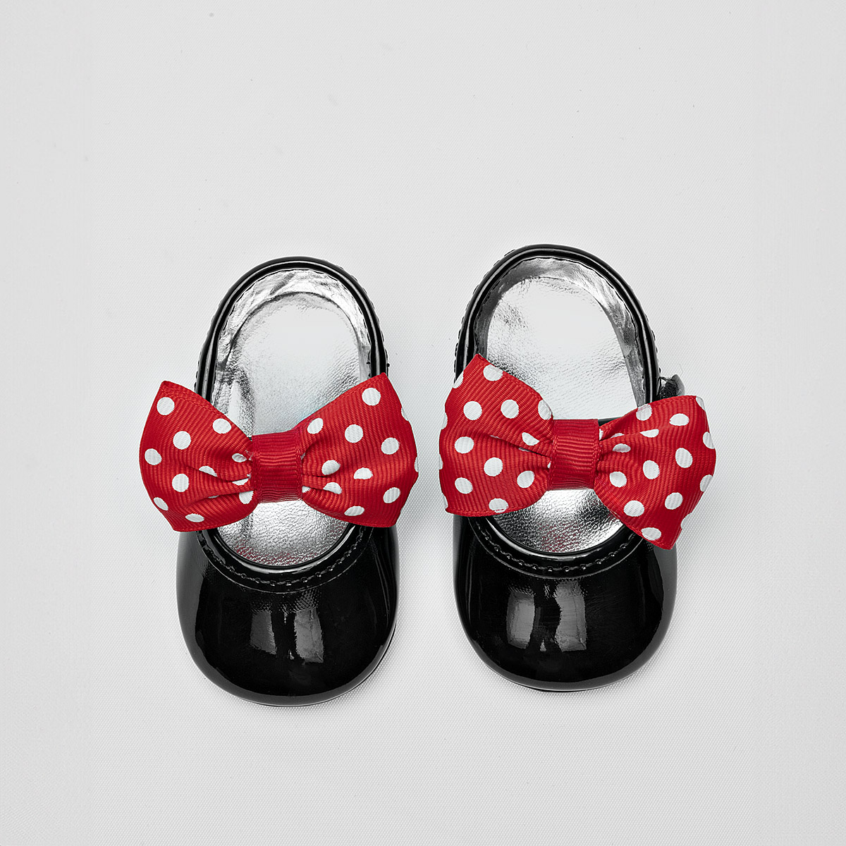 Foto 4 pulgar | Zapatitos Willis Negro Charol para Bebé Niña