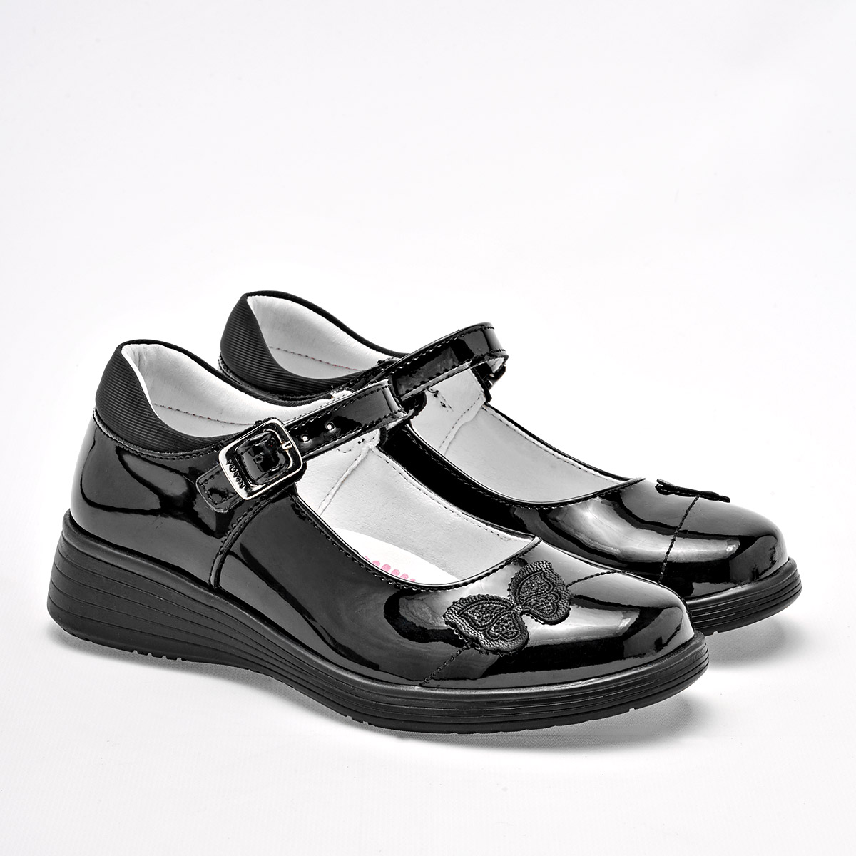 Foto 3 pulgar | Zapato Yuyin Negro Charol para Niña