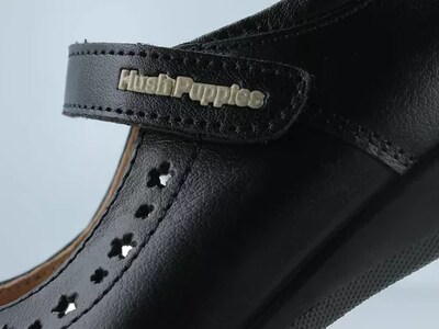 Foto 7 | Zapato Escolar Flats Hush Puppies Negro de Piel para Niña
