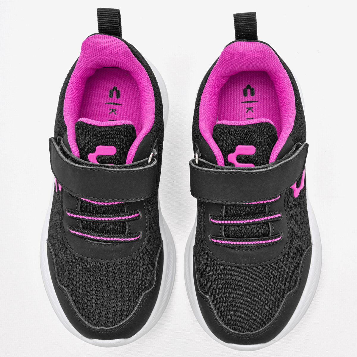 Foto 4 pulgar | Charly Tenis Urbano Para Niña Negro Fucsia, Importado, Hasta Agotar Existencia