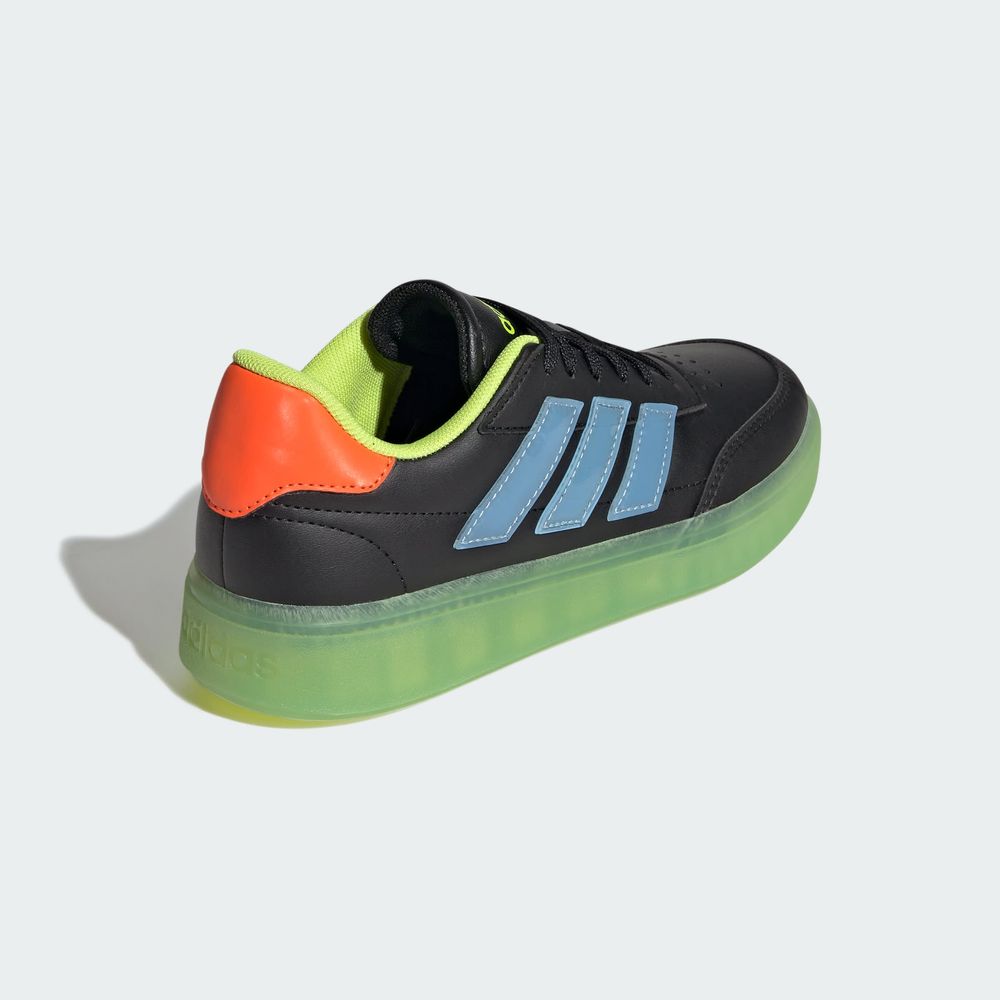 Foto 8 pulgar | Tenis Courtblock Adidas Negro Niños