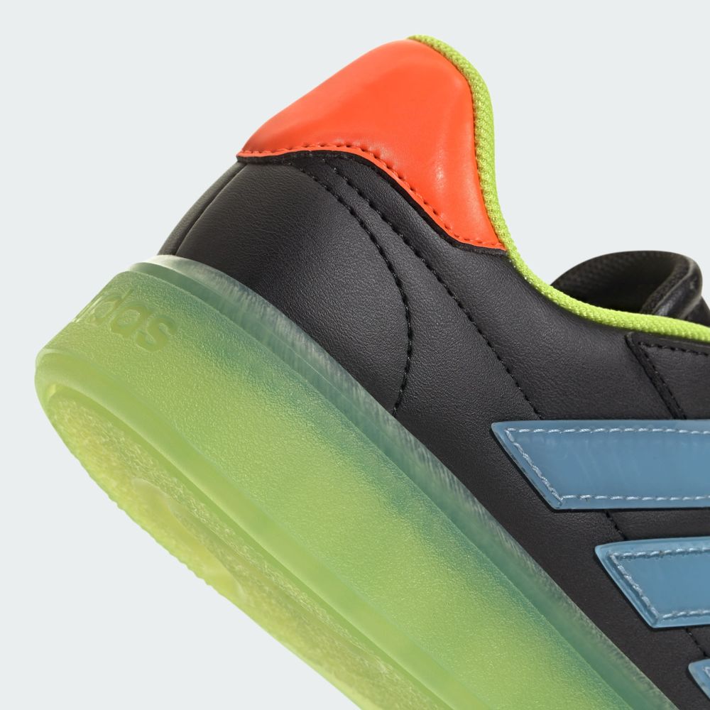 Foto 9 pulgar | Tenis Courtblock Adidas Negro Niños