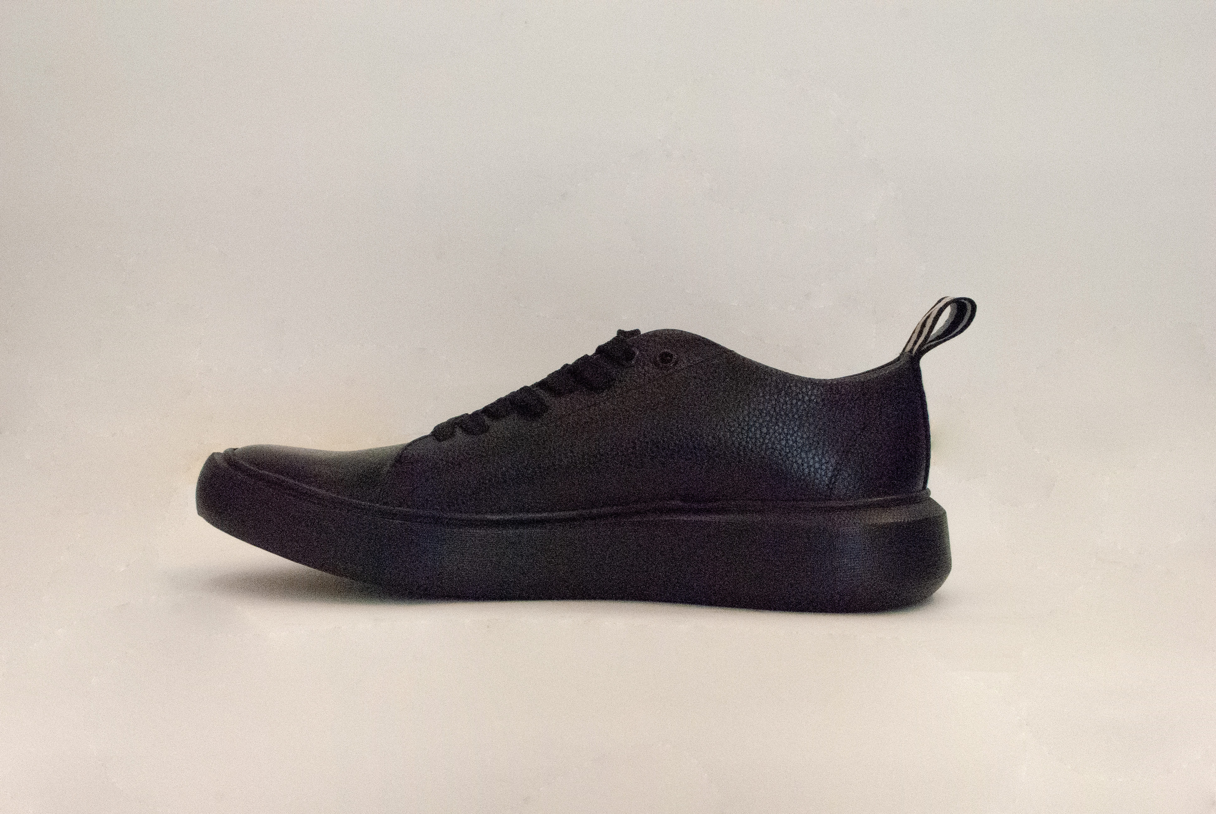 Foto 1 | Zapatos Tipo Tenis Benissimo 33523F de Piel Negros para Hombre