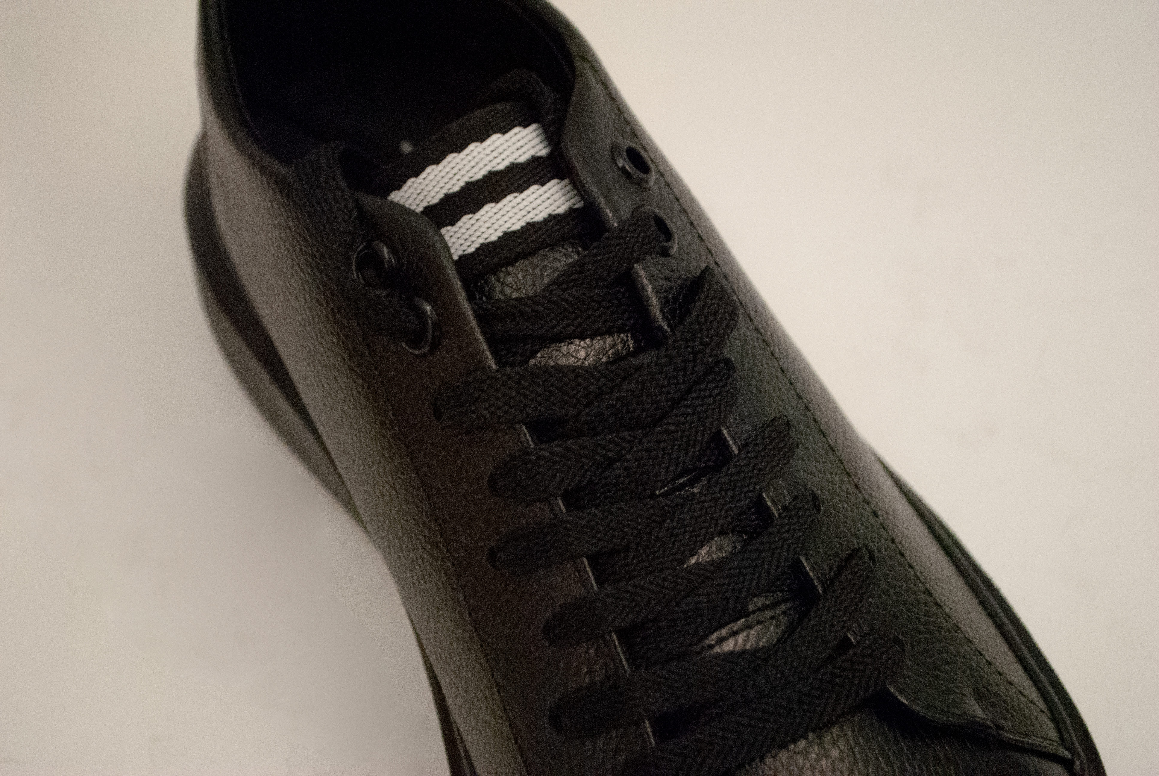 Foto 3 pulgar | Zapatos Tipo Tenis Benissimo 33523F de Piel Negros para Hombre