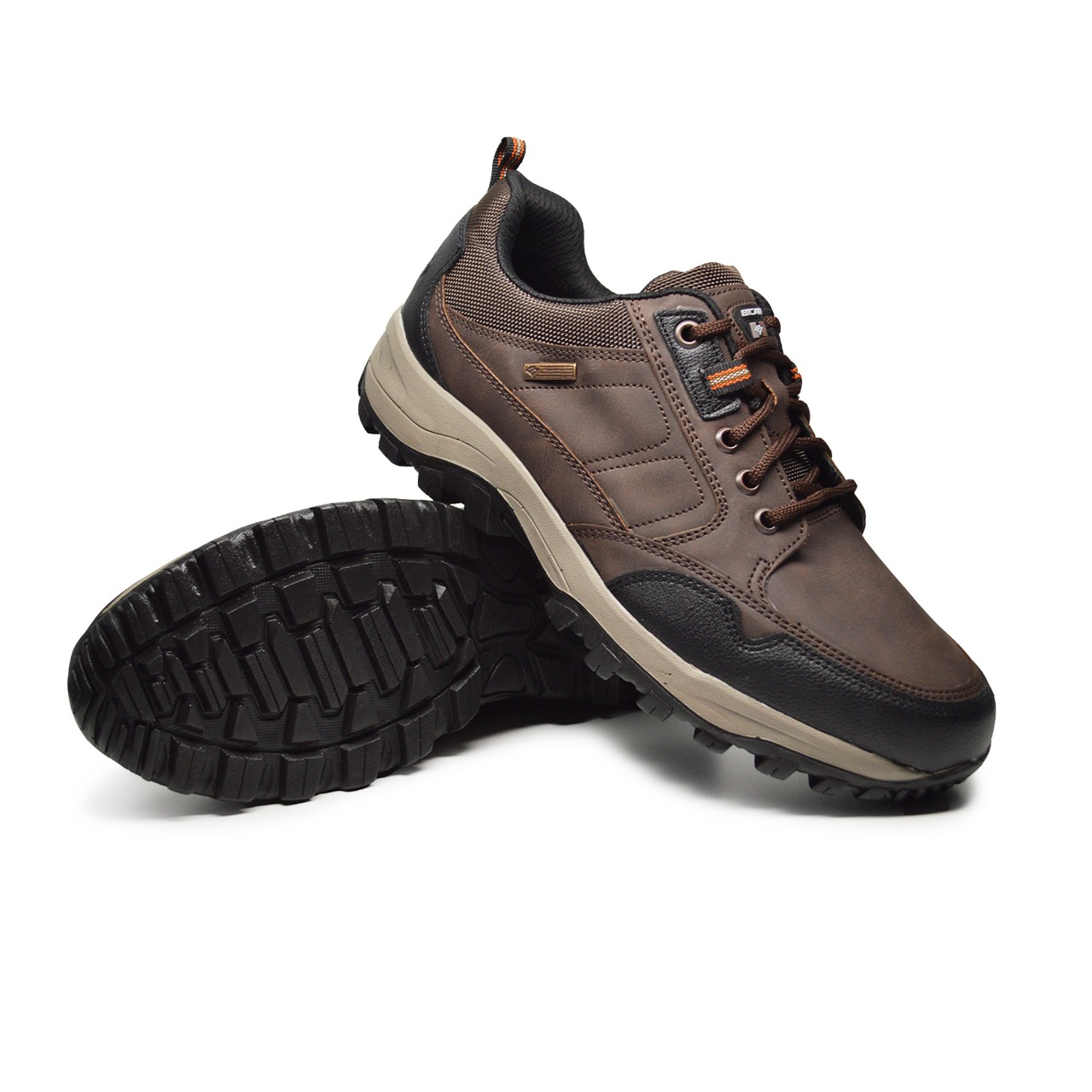 Foto 2 pulgar | Tenis de Senderismo Bic Air Venture 4.0 color Chocolate para Hombre