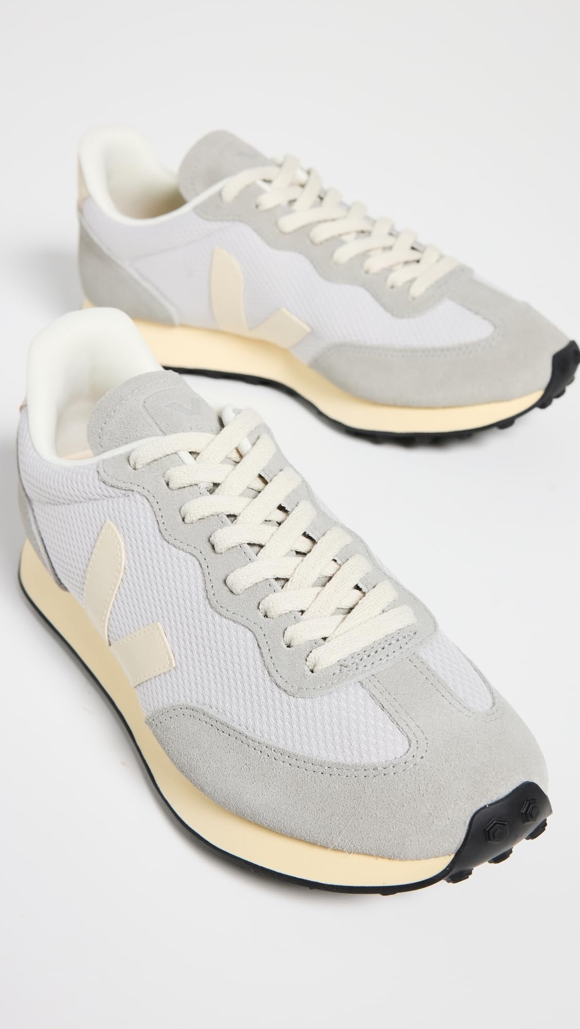 Foto 4 | Tenis Veja Rio Branco Gris Claro para Hombre - Venta Internacional