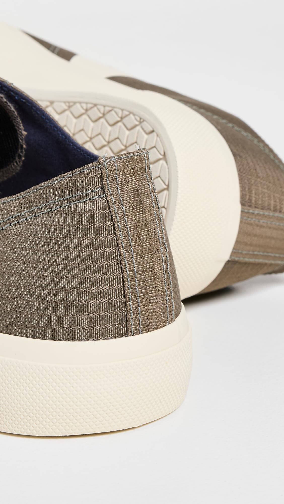 Foto 4 pulgar | Tenis Veja Wata II Low Verde para Hombre - Venta Internacional