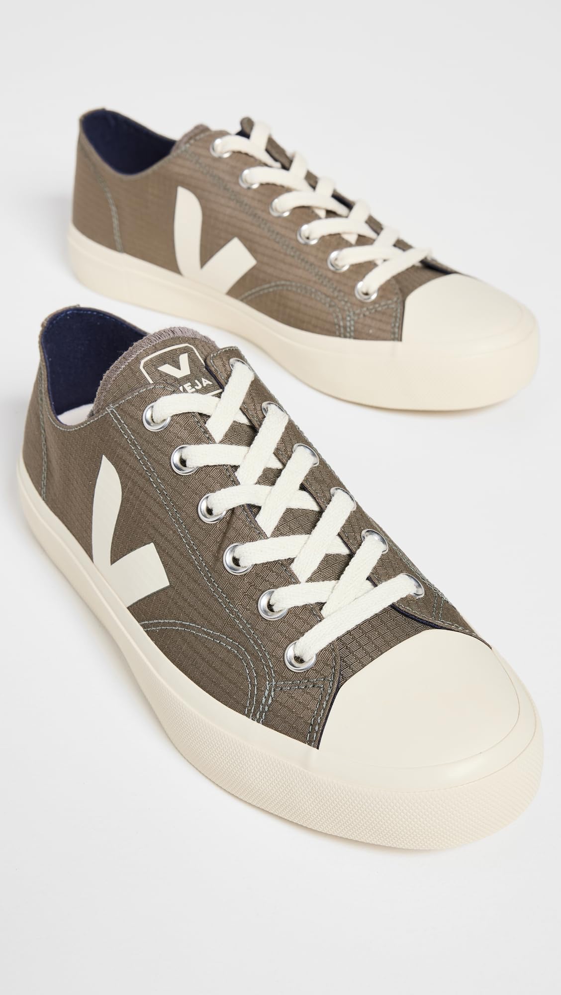 Foto 4 | Tenis Veja Wata II Low Verde para Hombre - Venta Internacional
