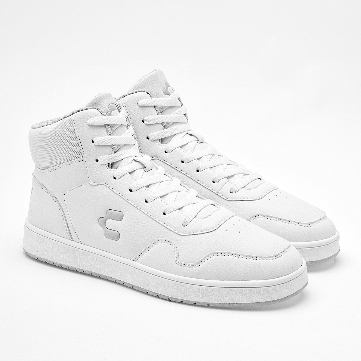 Foto 3 pulgar | Charly Tenis Urbano Para Hombre Blanco, Importado, Hasta Agotar Existencia