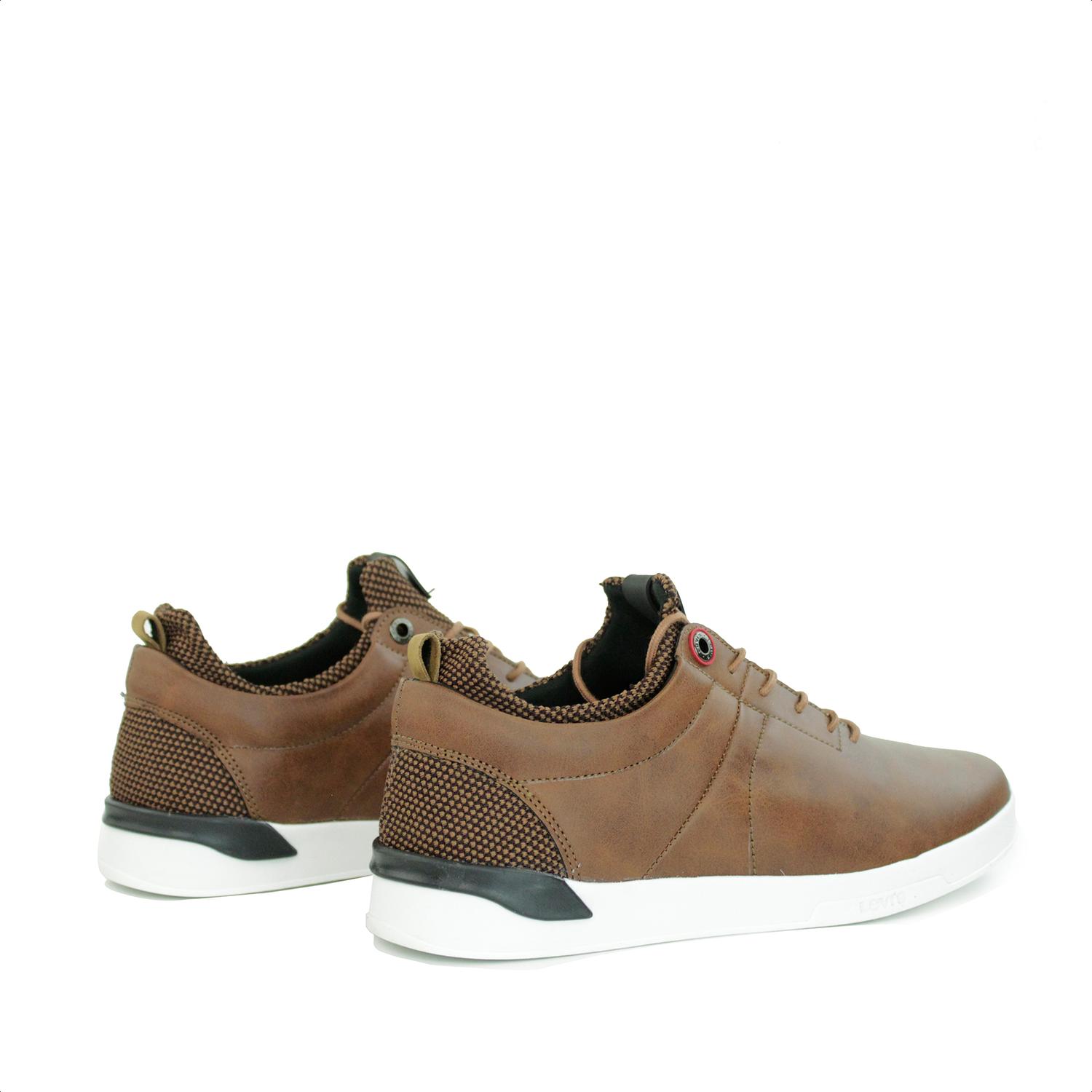 Foto 3 | Tenis de Piel Cognac Levi's color Café Kenton