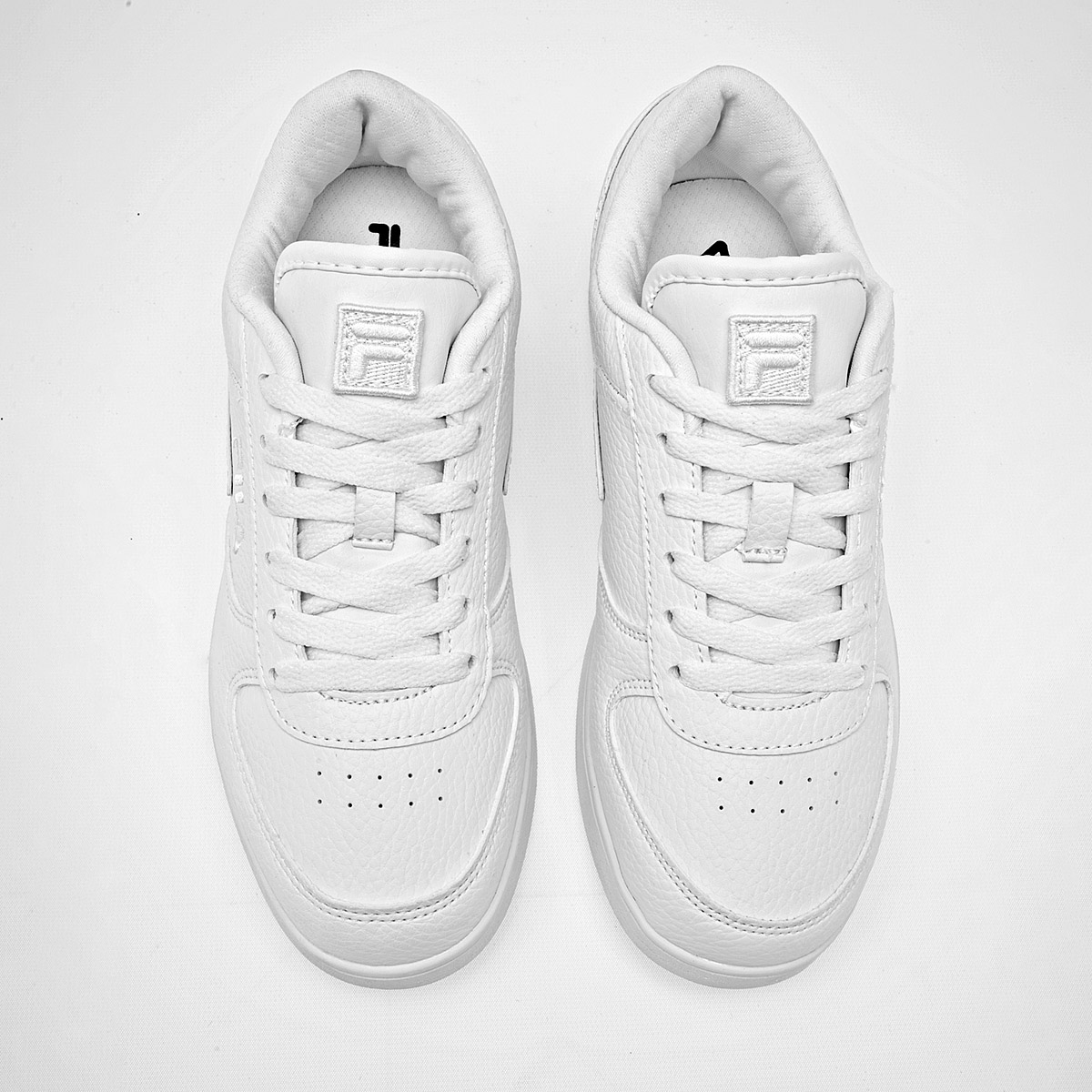 Foto 4 pulgar | Tenis Urbanos Fila Blancos para Joven