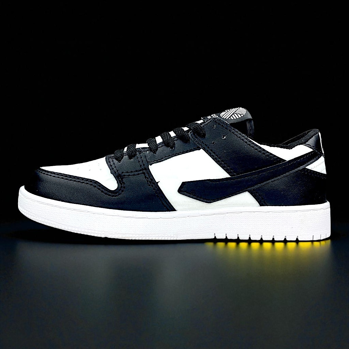 Foto 9 pulgar | Tenis Blancos De Diseño Icónico Para Outfit Casual O Deportivo