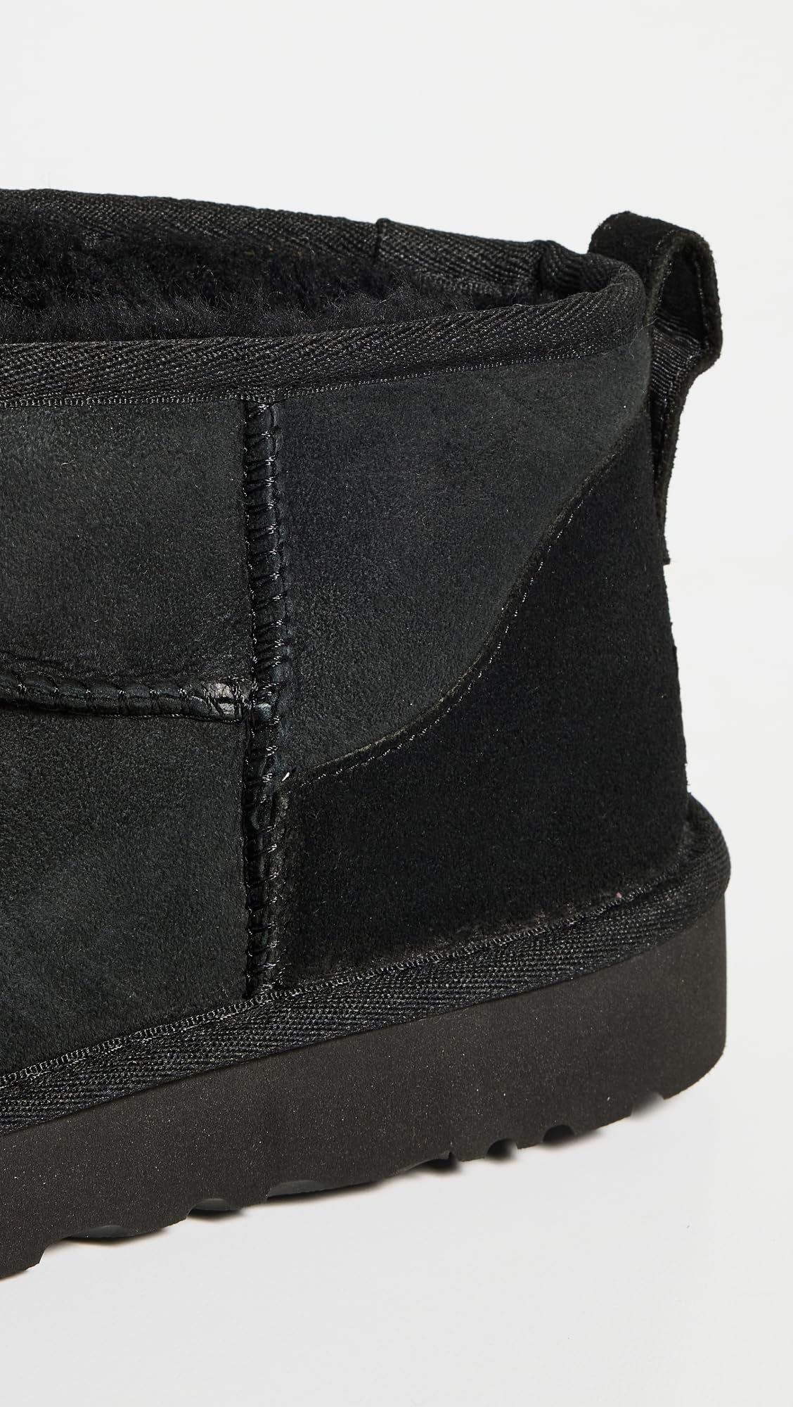 Foto 6 pulgar | Bota Ugg Classic Ultra Mini Negro para Hombre - Venta Internacional.
