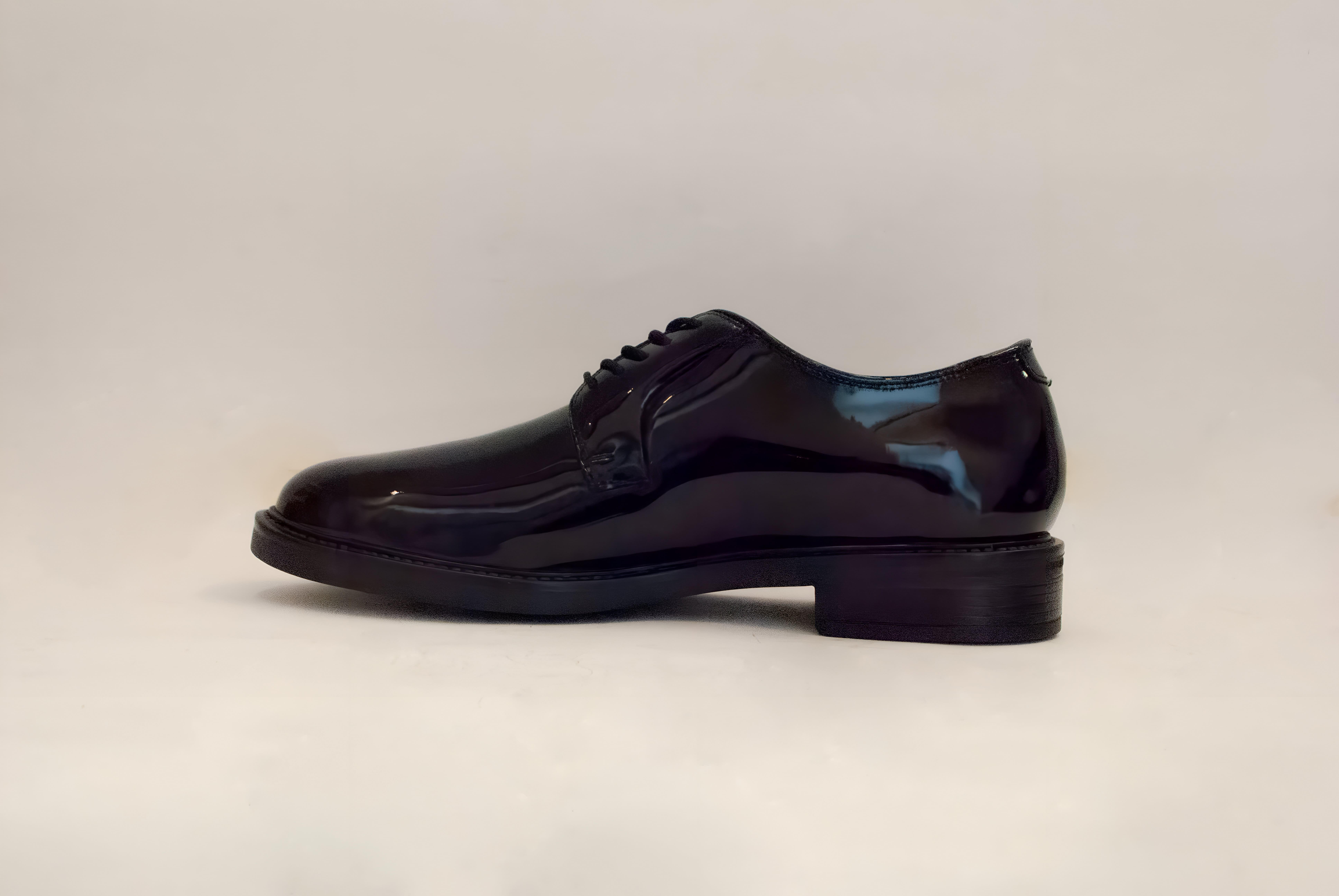 Foto 1 | Zapatos de Vestir Benissimo de Charol Negros para Hombre