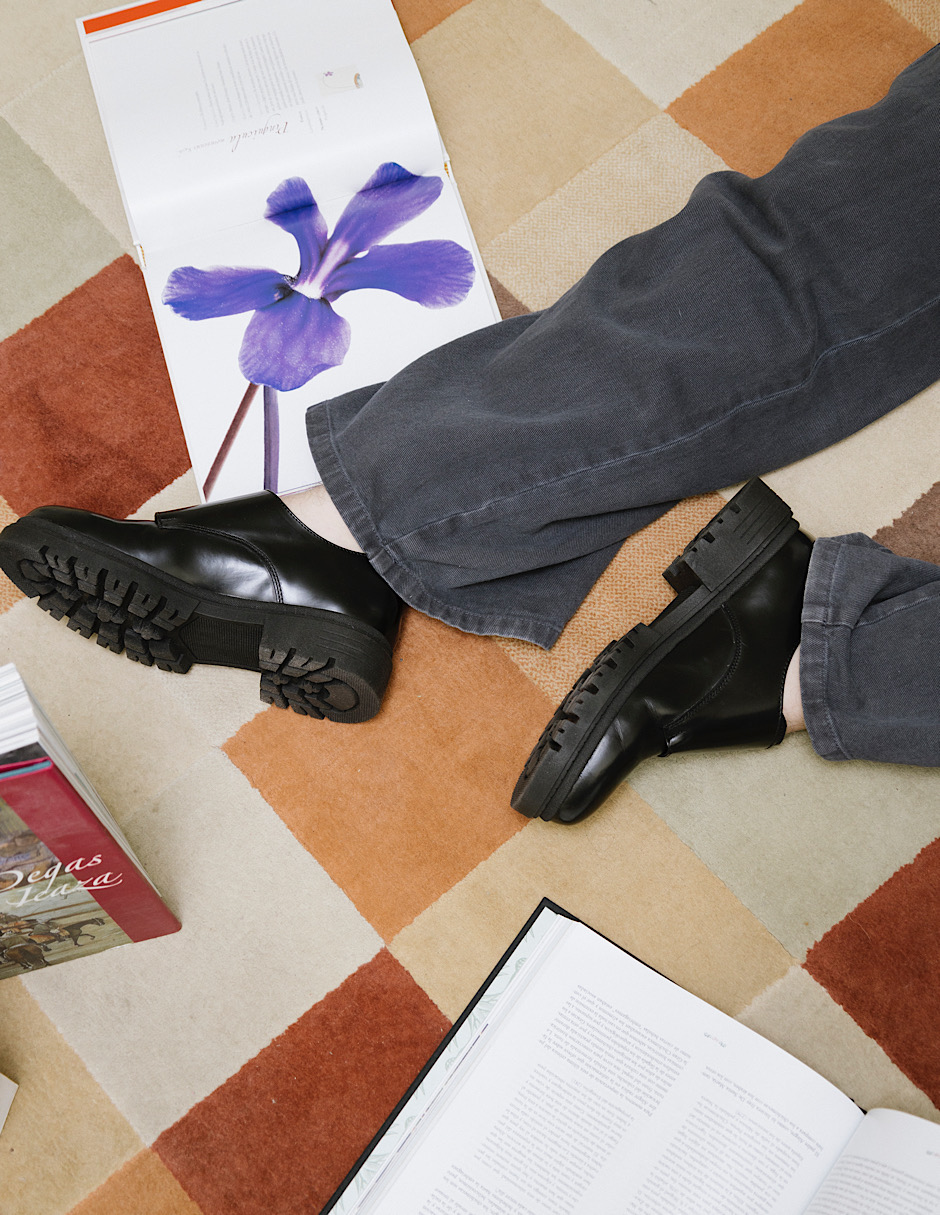 Foto 7 | Monkstrap En Piel Vacuno Negro Con Suela Gruesa Para Hombre