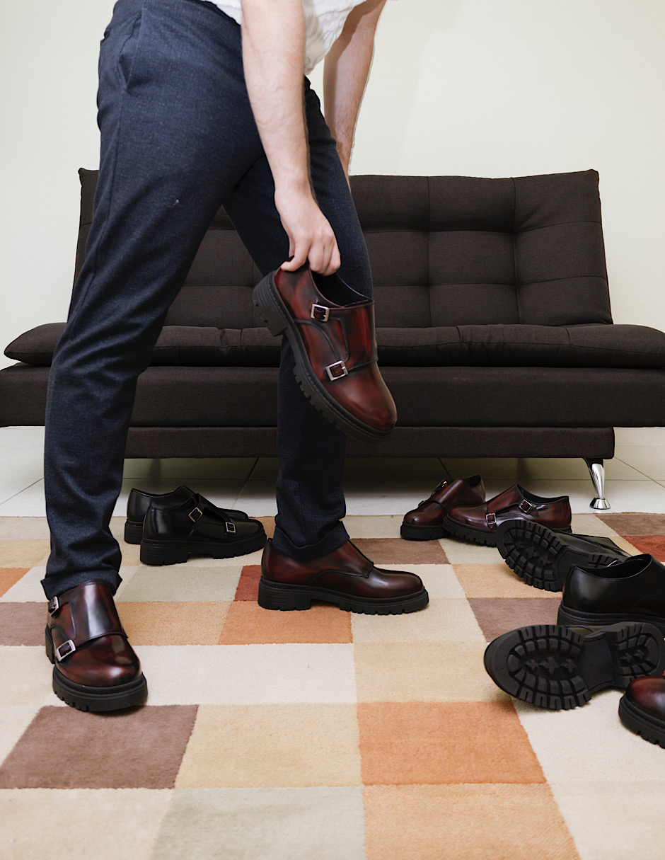 Foto 5 | Monkstrap En Piel Vacuno Vino Con Suela Gruesa Para Hombre