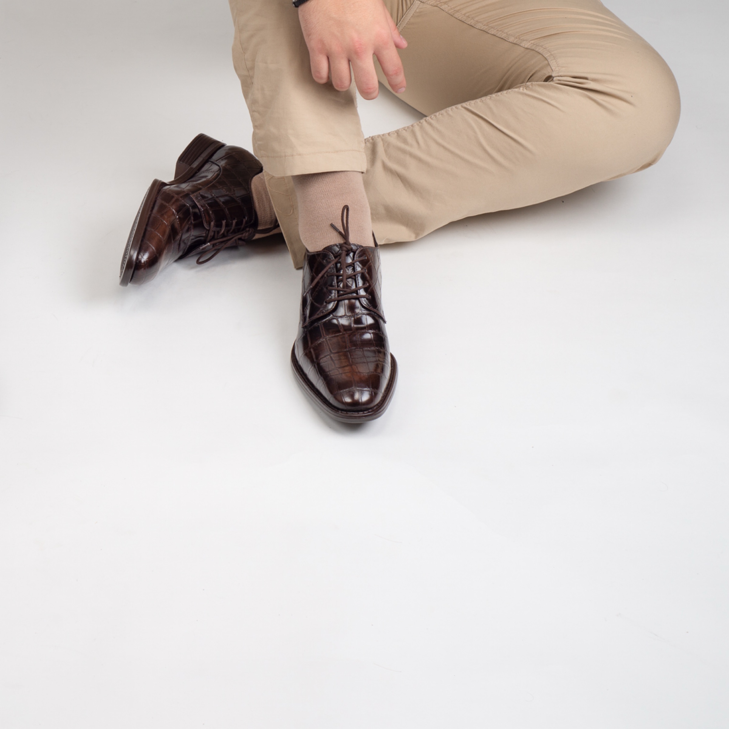Foto 7 | Zapato Derby De Piel Café Oscuro Con Grabado Lagarto Para Hombre