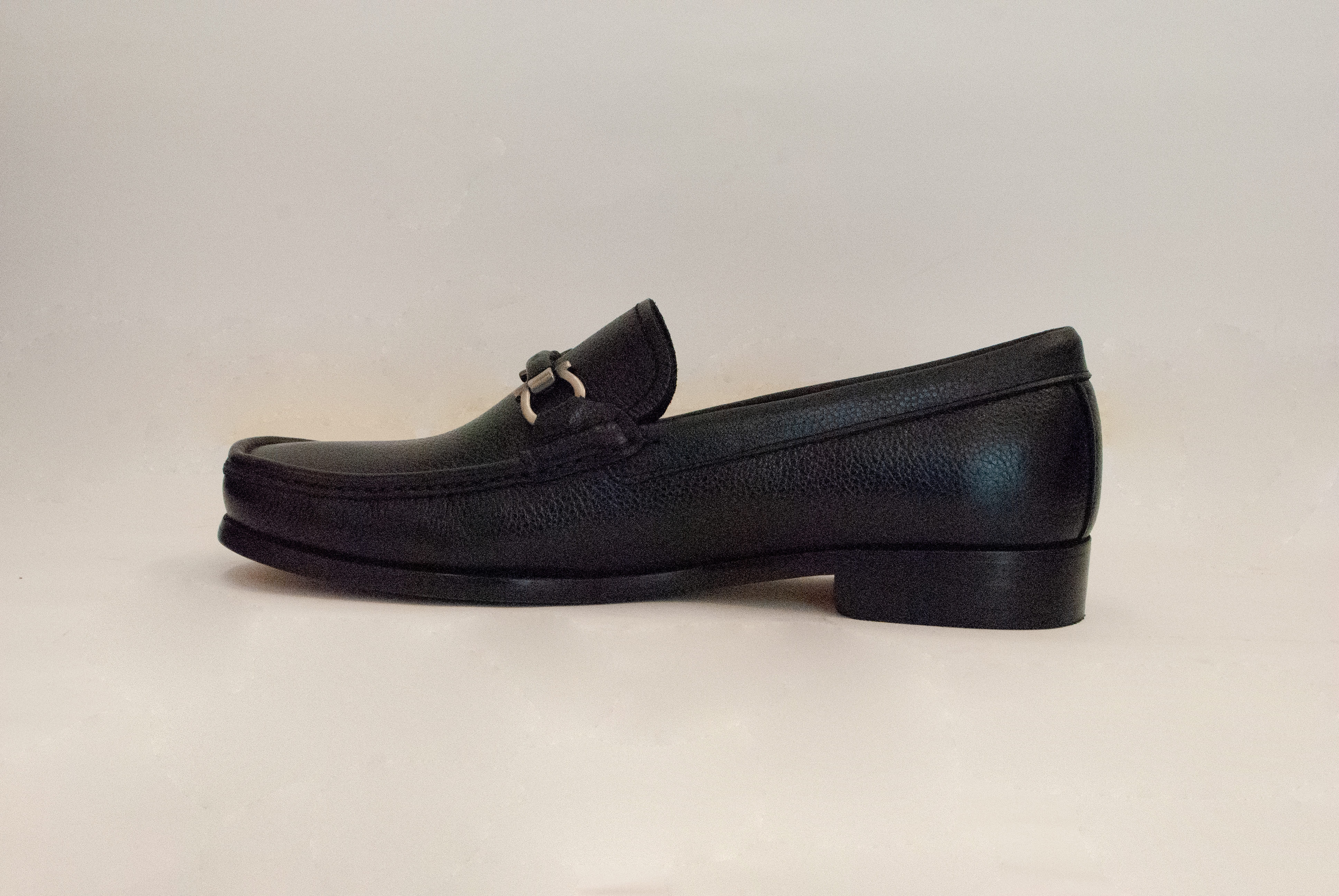 Foto 2 pulgar | Zapatos Mocasines de Vestir Benissimo Negros 1903 para Hombre