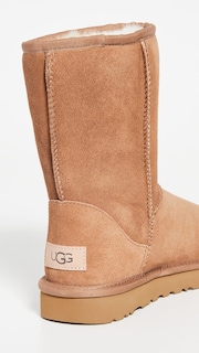 Foto 5 | Bota Ugg Classic Short Ii Para Mujer, Color Castaño, Talla 08 - Venta Internacional.