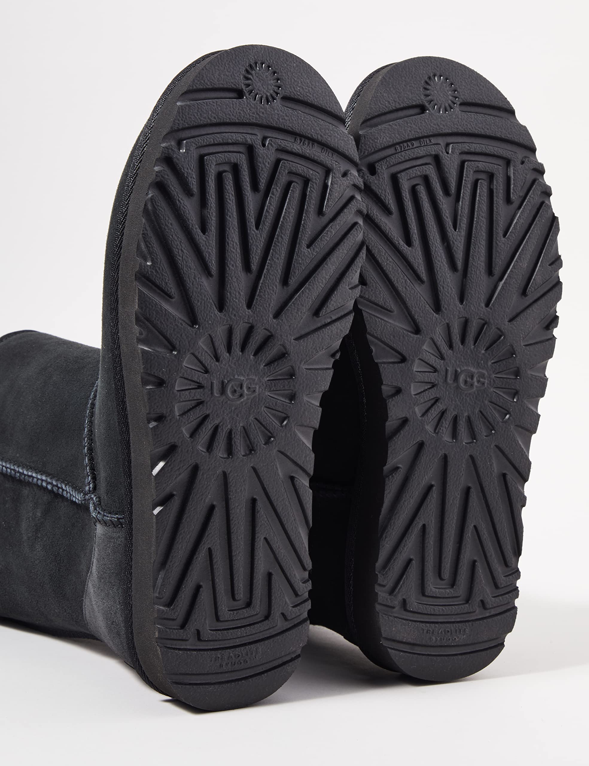 Foto 5 pulgar | Boot Ugg Classic Short Ii Para Mujer, Color Negro - Venta Internacional.