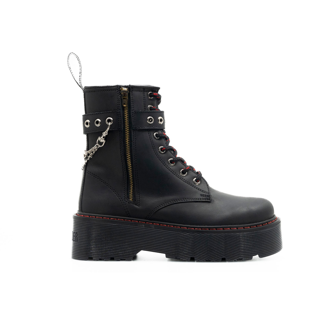 Botas Offlander Plataforma color Negro Cadenas