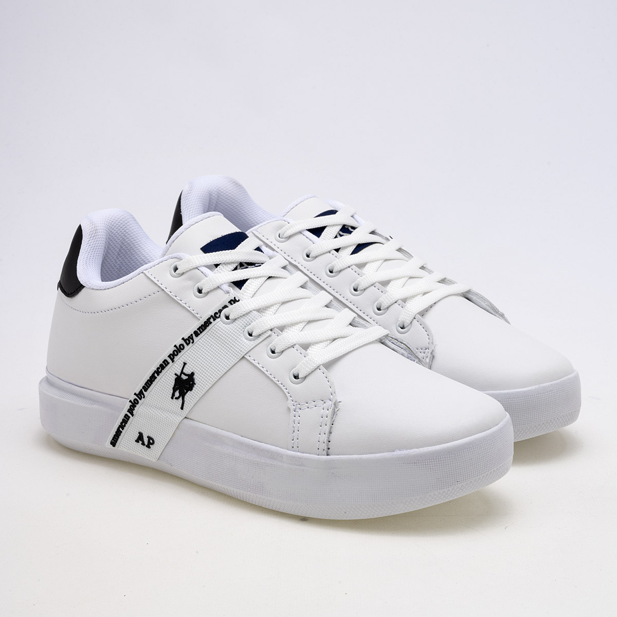 Foto 3 pulgar | Tenis Urbanos American Polo 112817 Blancos para Mujer