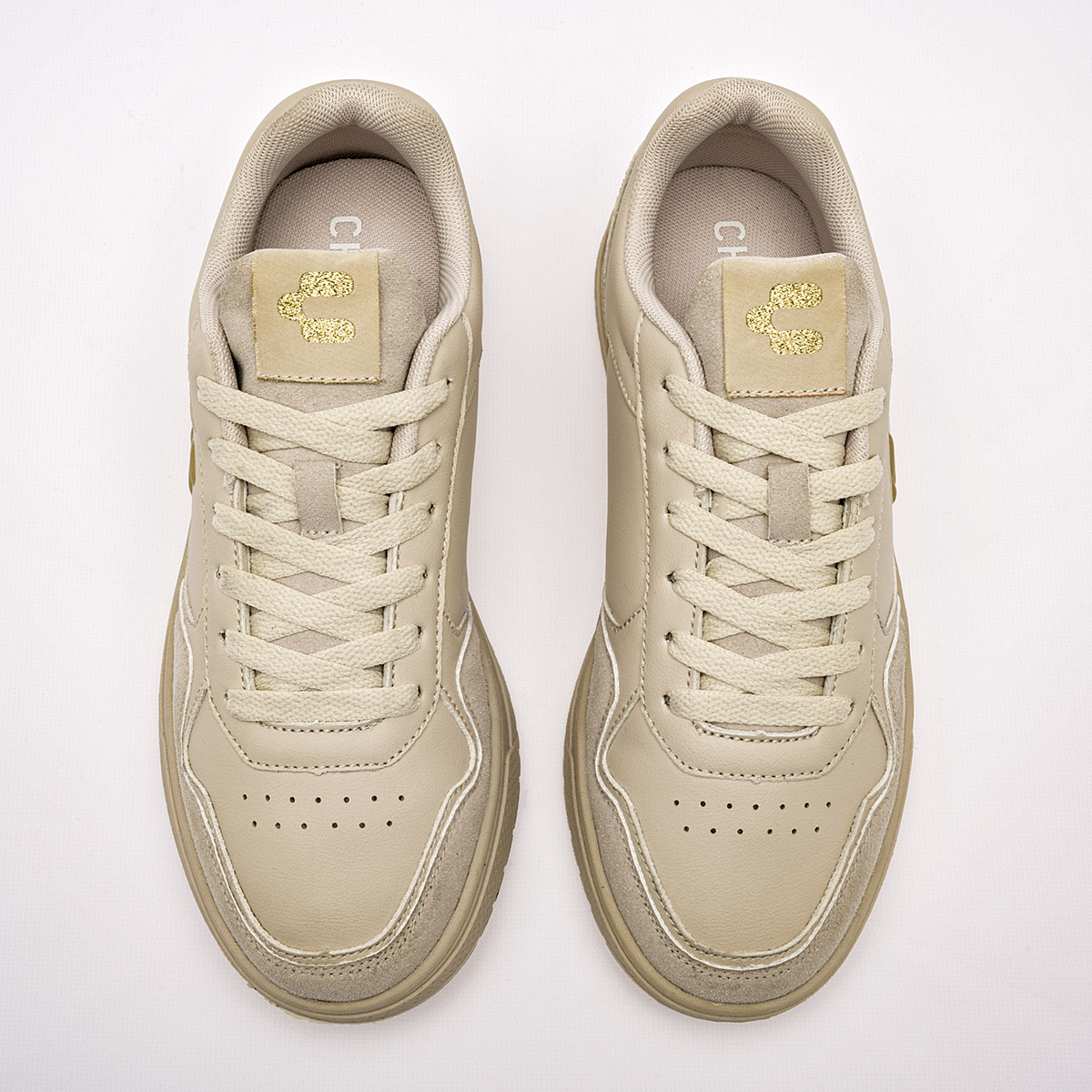 Foto 4 pulgar | Tenis Urbanos para Mujer Charly Beige Importados 120253-1