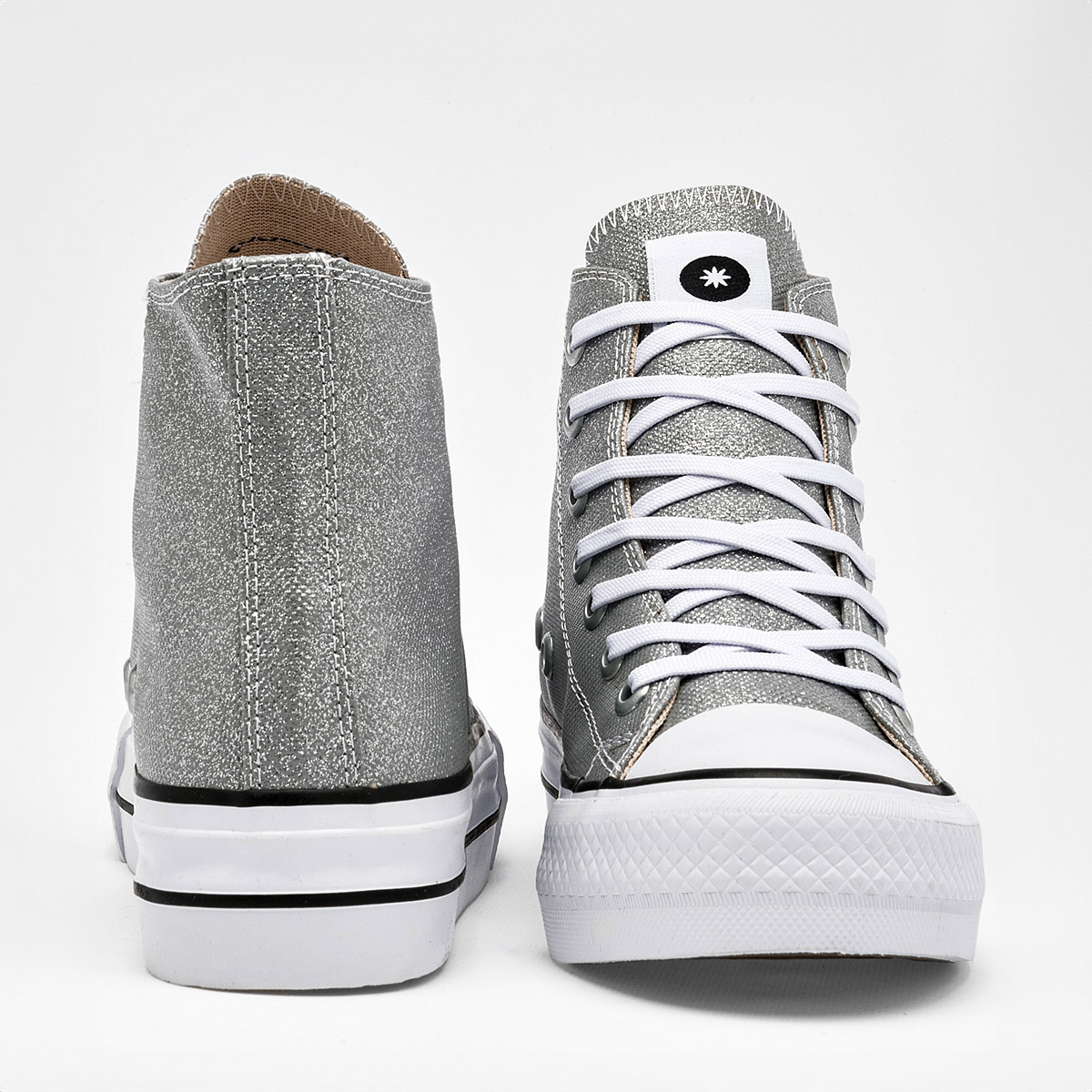 Foto 3 | Tenis Urbano Moramora Plata Código 124669-e para Mujer