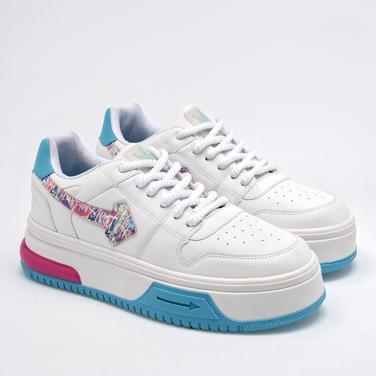 Foto 3 pulgar | Tenis Urbanos Clasben Blancos para Mujer