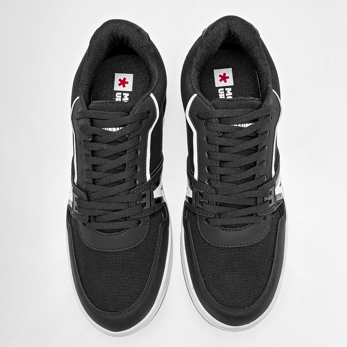 Foto 4 pulgar | Tenis Urbanos Mora Urban Negros con Blanco para Hombre