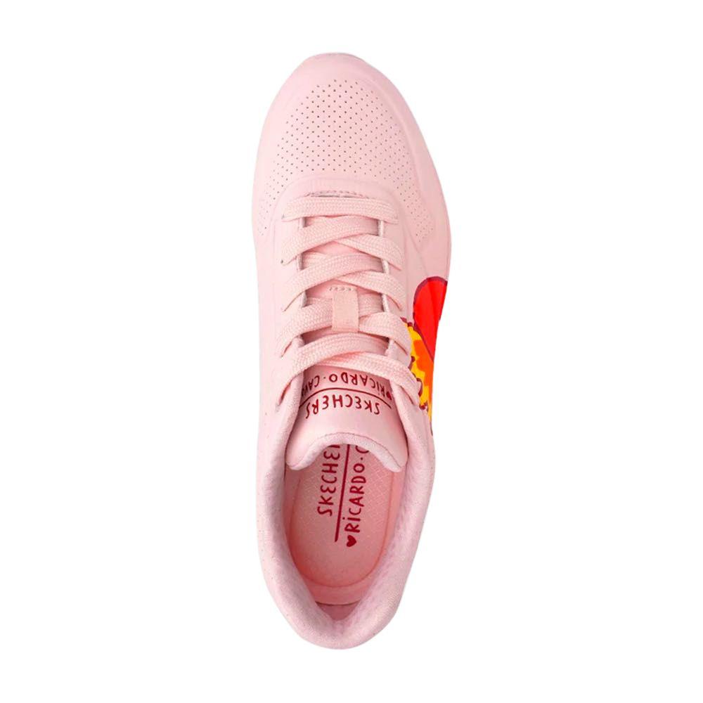 Foto 4 pulgar | Tenis Skechers Uno Ricardo Cavolo Flaming Heart Mujer Rosa