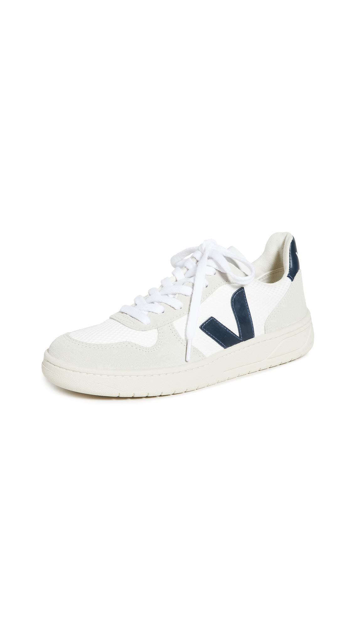 Foto 2 pulgar | Tenis Casuales Veja Blancos para Mujer-Venta Internacional