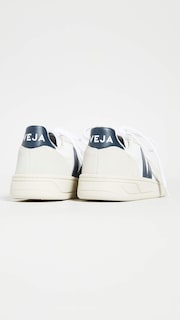 Foto 4 | Tenis Casuales Veja Blancos para Mujer-Venta Internacional