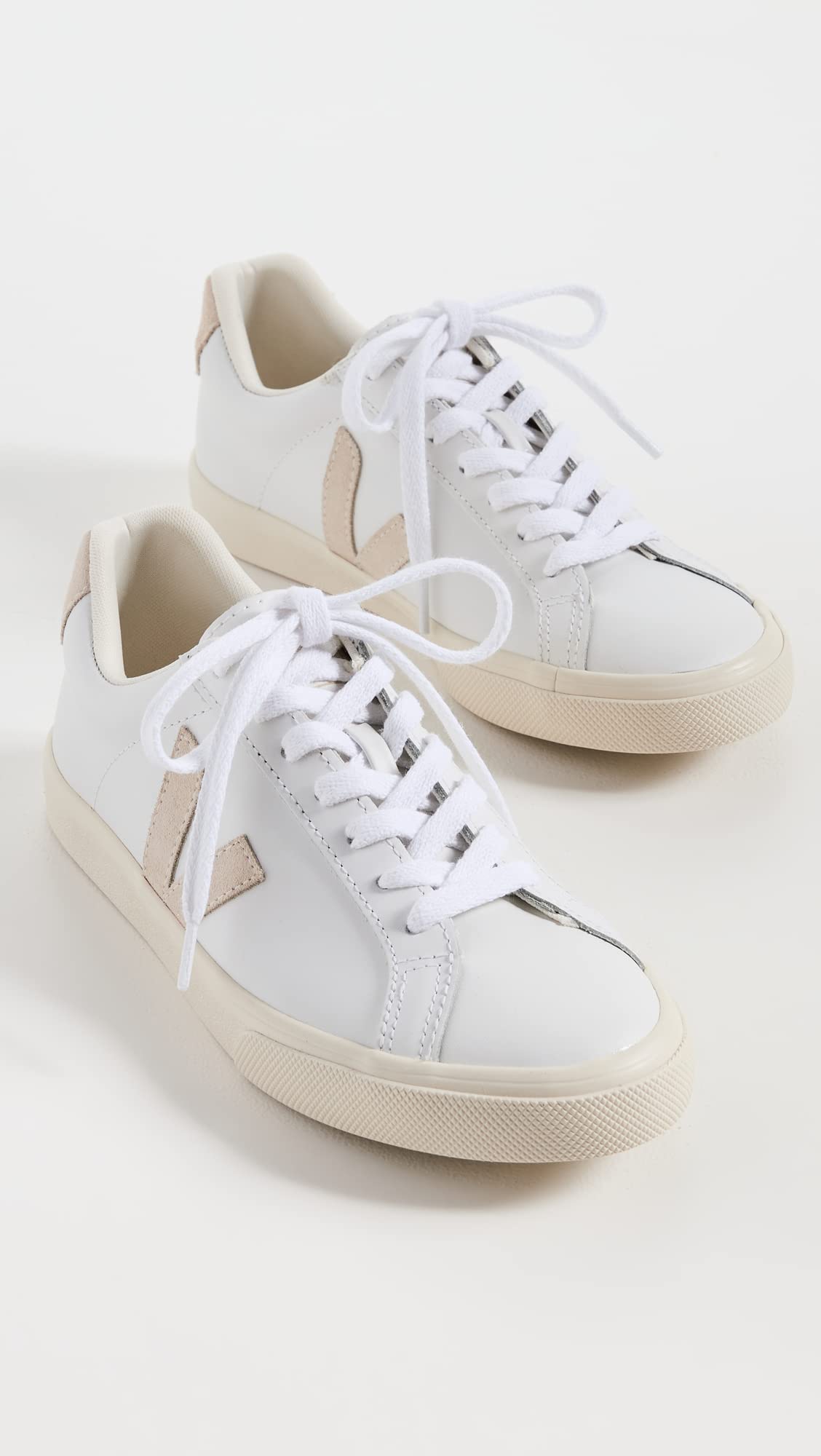 Foto 3 pulgar | Tenis Veja para Mujer- Venta Internacional