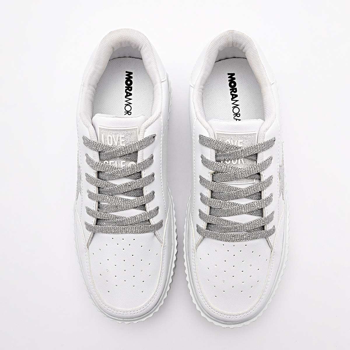 Foto 4 pulgar | Tenis Urbanos Moramora Blanco y Plata para Mujer