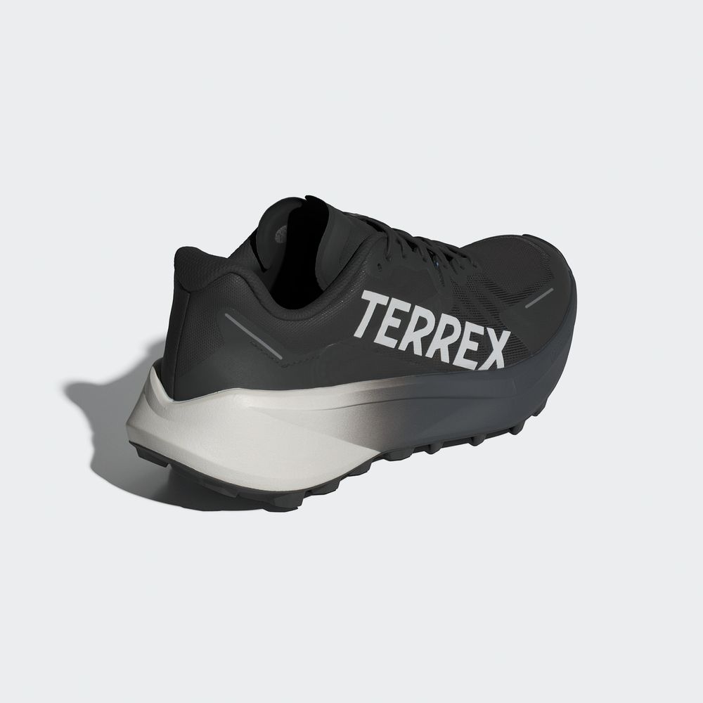 Foto 8 pulgar | Tenis De Trail Running Terrex Agravic 3 Adidas Negro Mujer