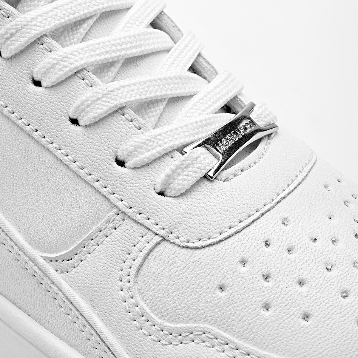 Foto 5 pulgar | Tenis Urbanos Moramora Blancos para Mujer