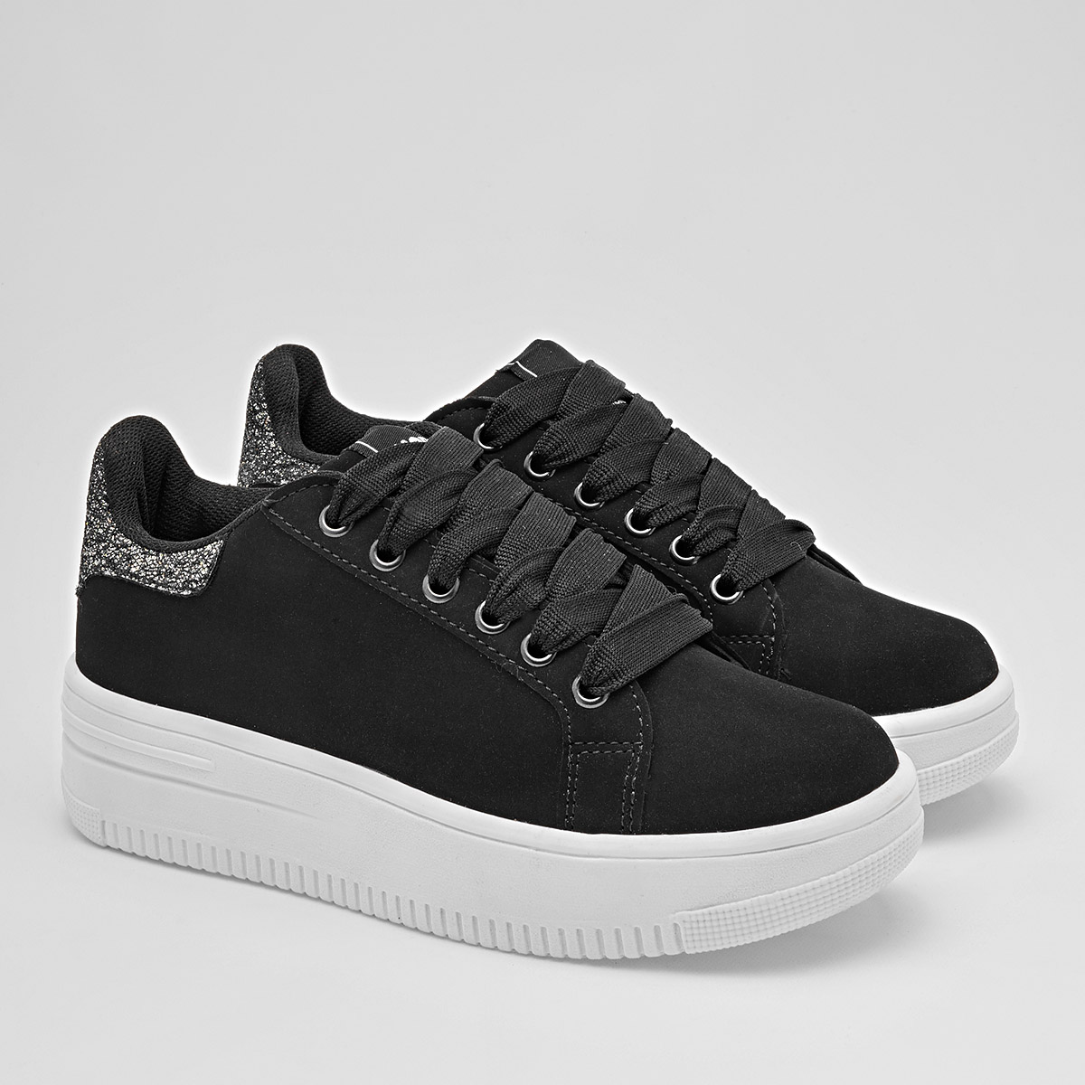 Foto 2 | Tenis Urbanos Moramora Negros para Mujer