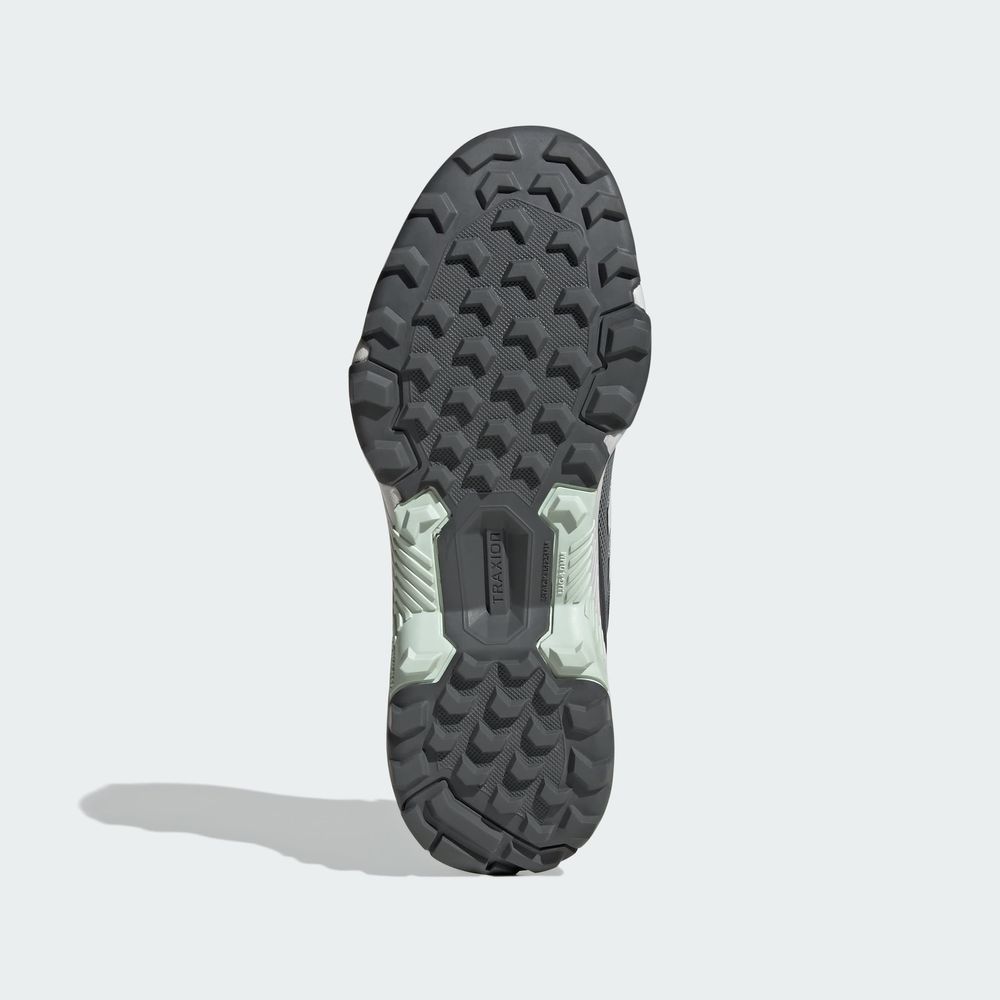 Foto 5 | Tenis De Senderismo Eastrail 2.0 Adidas Gris Mujer