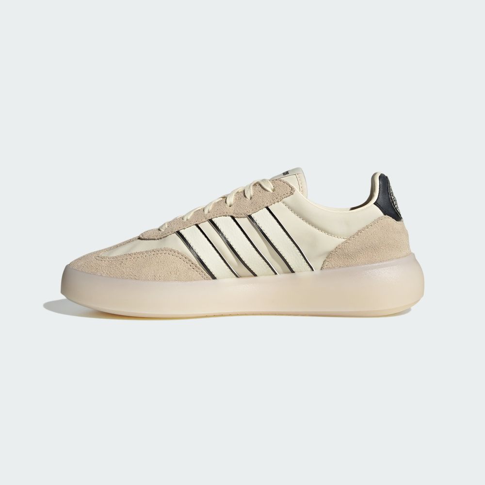 Foto 4 pulgar | Tenis Barreda Decode Adidas Blancos para Mujer