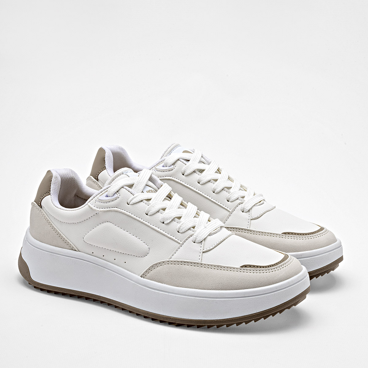 Foto 3 pulgar | Moramora Tenis Urbano Para Mujer Latte Cod.132626