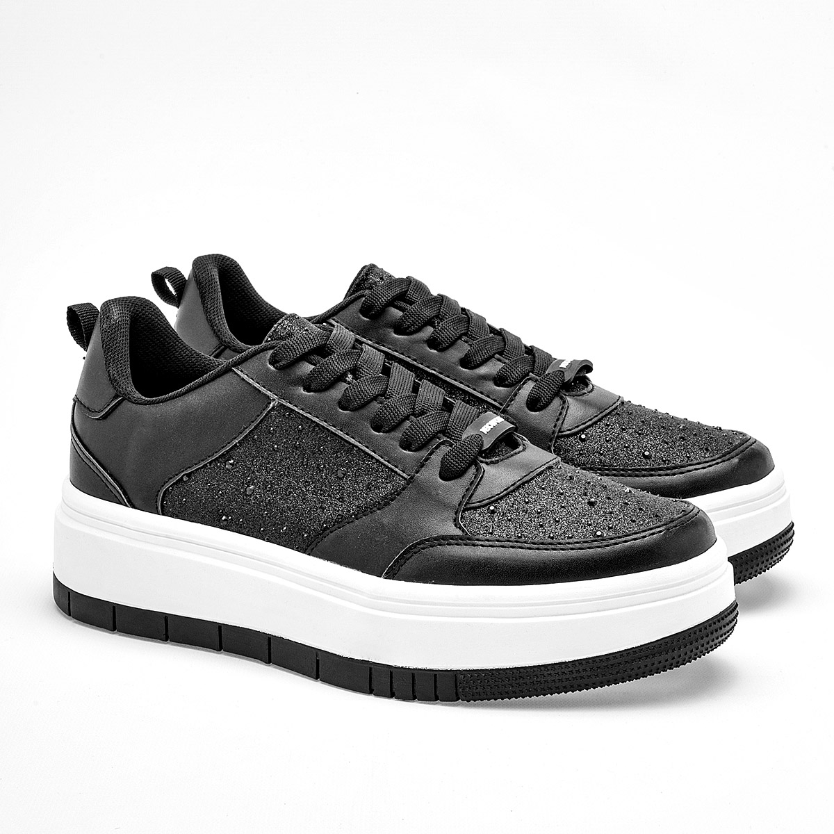 Foto 3 pulgar | Neosport Tenis Urbano Para Mujer Negro Cod.132666