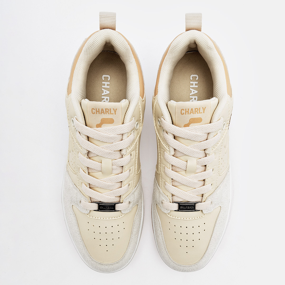 Foto 3 | Charly Tenis Urbano Para Mujer Beige Cod.131576