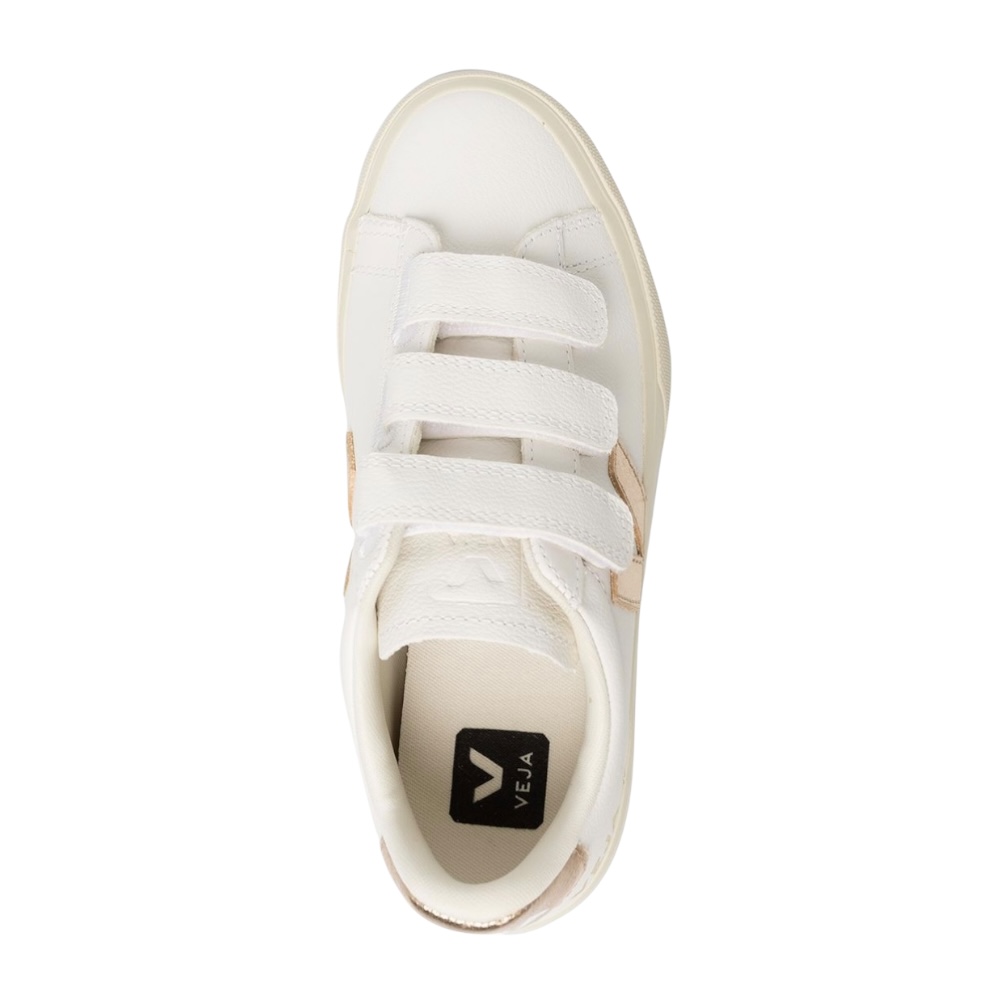 Foto 5 pulgar | Tenis Chrome Free Blancos Con Logo En Color Dorado Talla 27