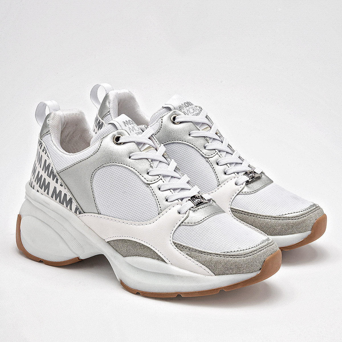 Foto 2 | Moramora Tenis Urbano Para Mujer Blanco Plata Gris