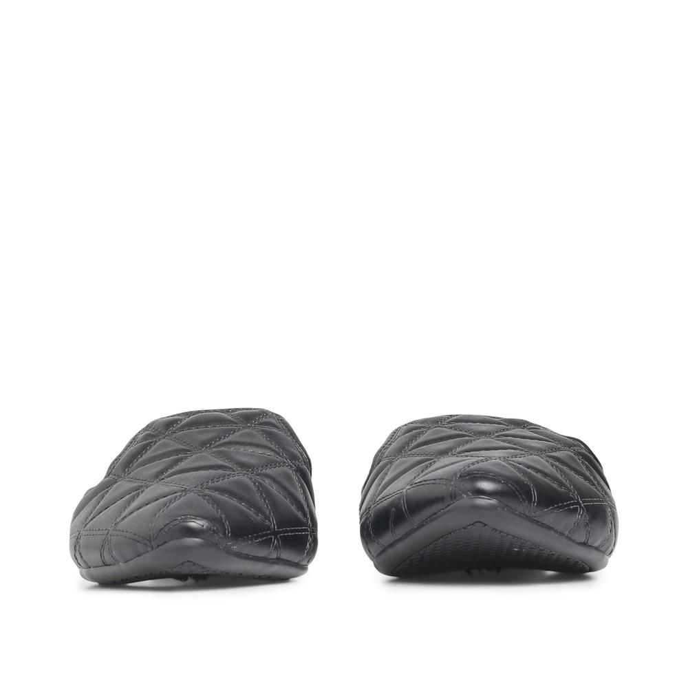 Foto 4 pulgar | Flats De Piso Mada Kaela Crema Para Mujer Negro