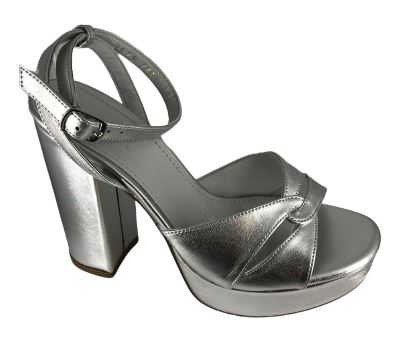 Foto 2 pulgar | Zapatillas Danae Nuñez Plateadas para Mujer